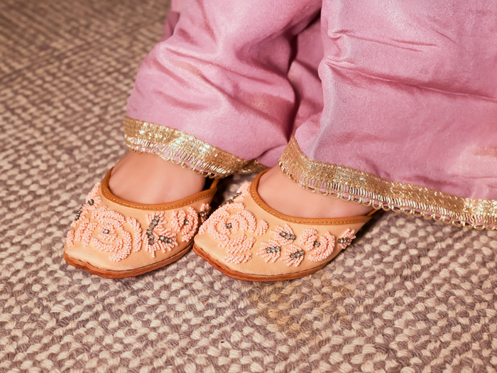 Gulroshan Light Pink Jutti – Handcrafted Leather & Satin with Bead & Stone Embellishments