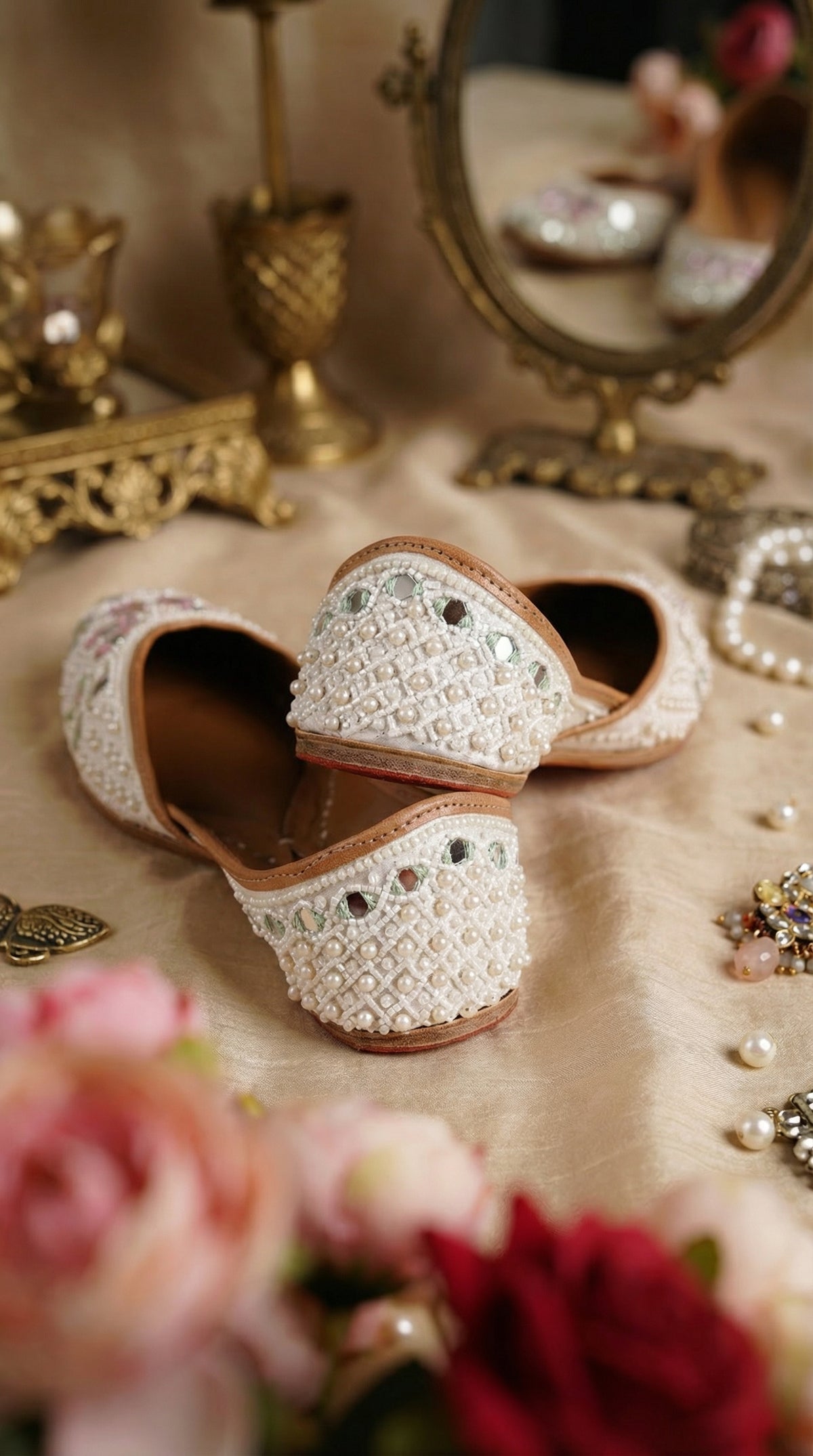 Aaina Handcrafted White Jutti with Pearl Embroidery – Back View