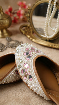 Aaina Pearl Mirror Jutti – Close Up Embroidery Detail by Radiarte