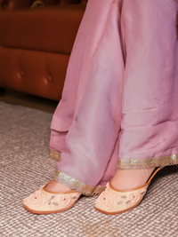 Gulroshan Light Pink Jutti – Handcrafted Leather & Satin with Bead & Stone Embellishments