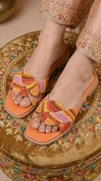 Gulnaar Multicolour Twisted Strap Slide worn on Feet – Radiarte