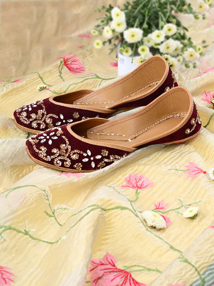 CRIMSON - Mehroon Velvet Jutti with Beads Work