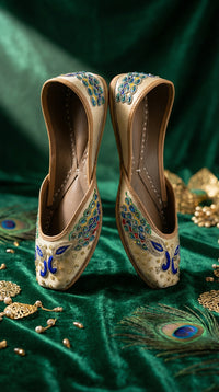 Morni Peacock Beaded Jutti Front View with Multicolour Feather Motif – Radiarte